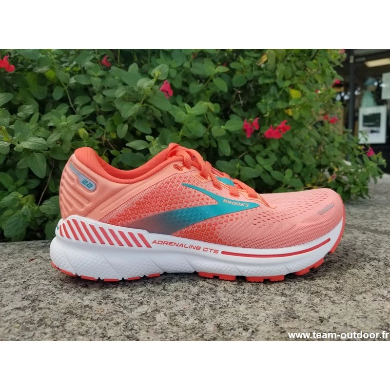 BROOKS Adrenaline GTS 22 Femme Coral / Latigo Bay / White – Image 4