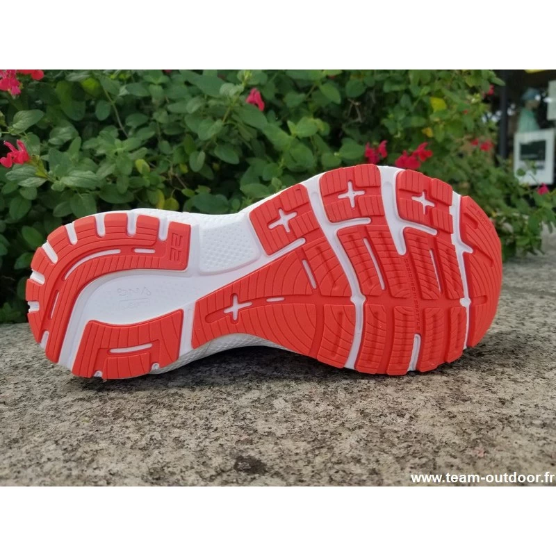 BROOKS Adrenaline GTS 22 Femme Coral / Latigo Bay / White – Image 8