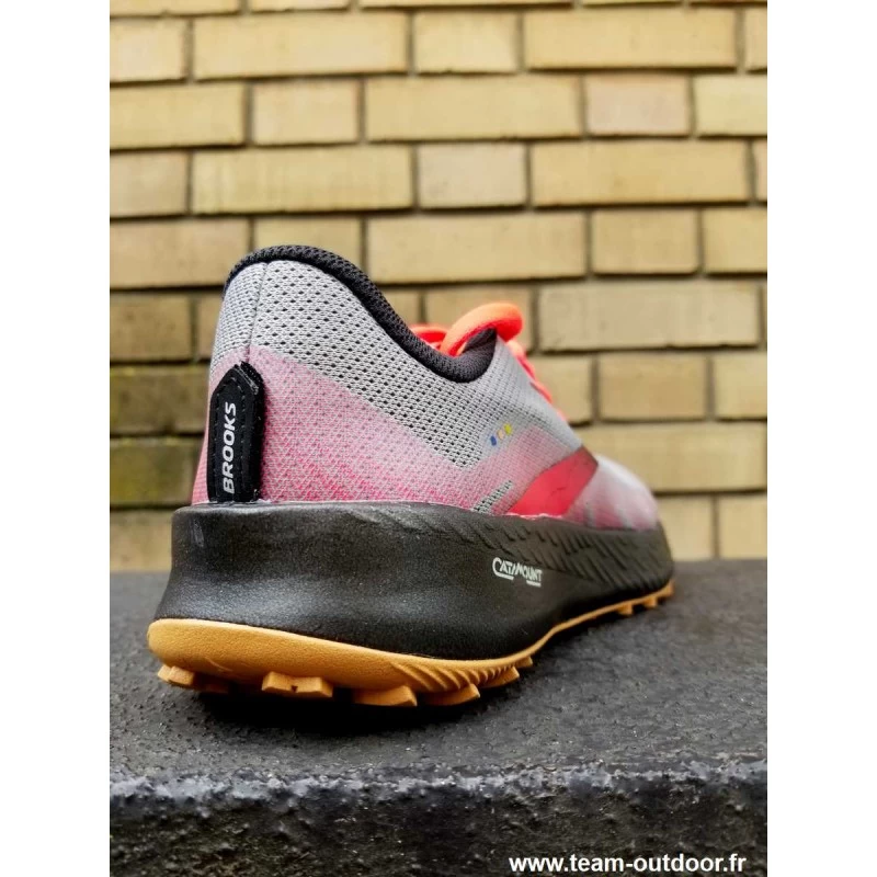 BROOKS Catamount Femme Alloy / Pink / Black – Image 4