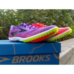BROOKS Pointes Mach 18 Femme Fiery Coral / Electric Purple