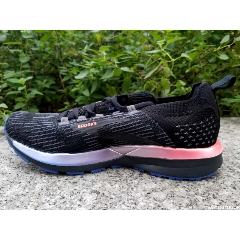 BROOKS Ricochet 2 Femme Black / Blue / Fiery Coral – Image 4