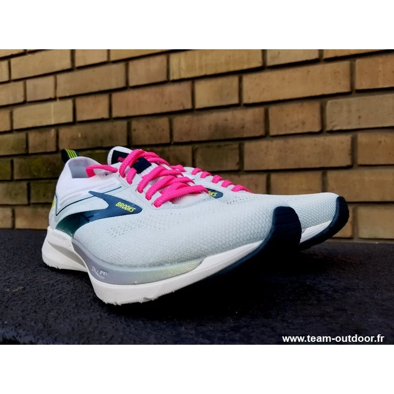 BROOKS Ricochet 3 Femme Ice Flow / Pink / Pond