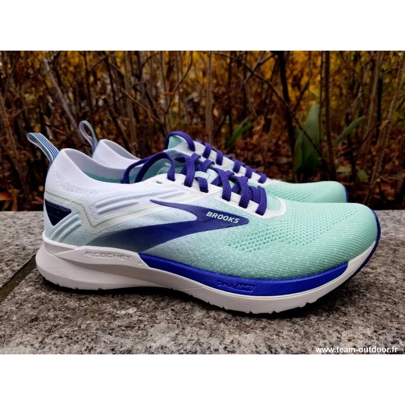 BROOKS Ricochet 3 Femme White / Navy Blue / Yucca