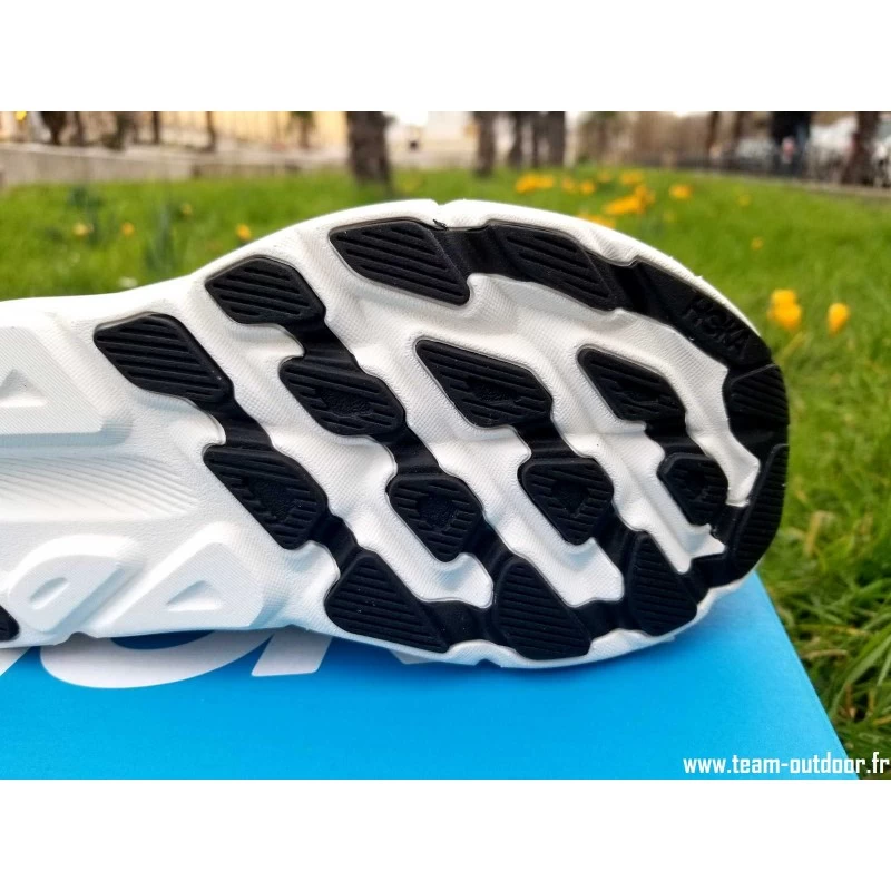 HOKA Clifton 9 Femme Black / Copper – Image 8