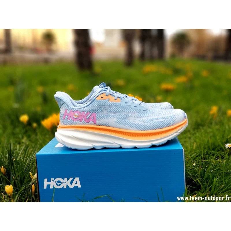 HOKA Clifton 9 Wide Femme Airy Blue / Ice Water – Image 3