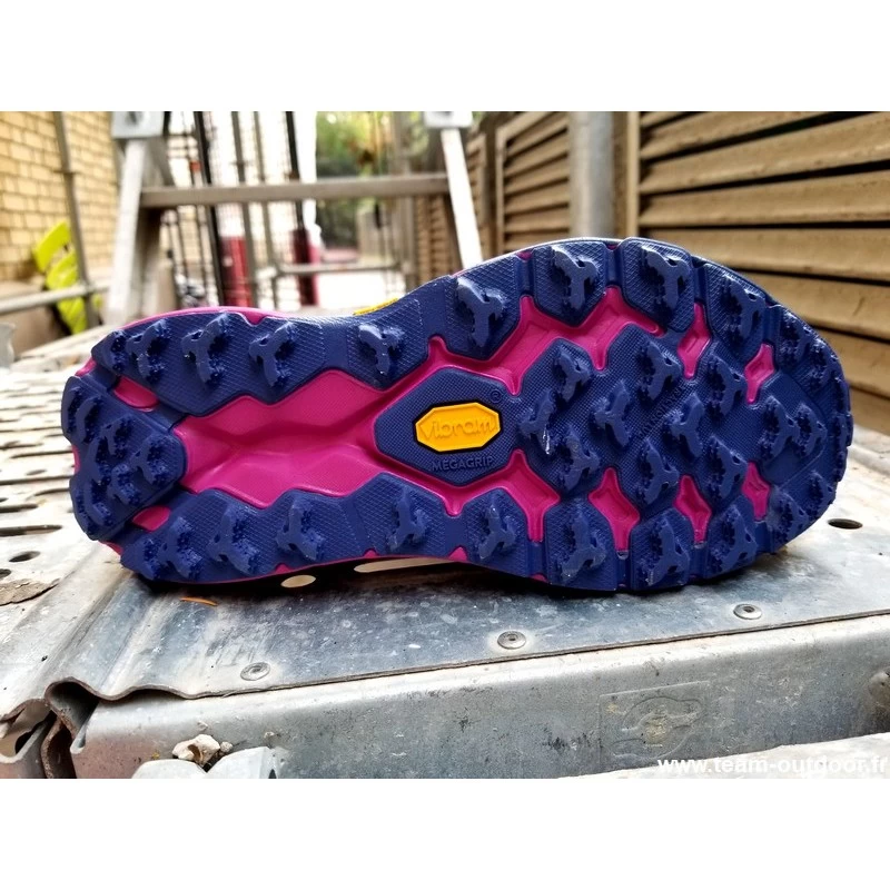 HOKA Speedgoat 5 Femme Festival Fuchsia / Camellia – Image 7