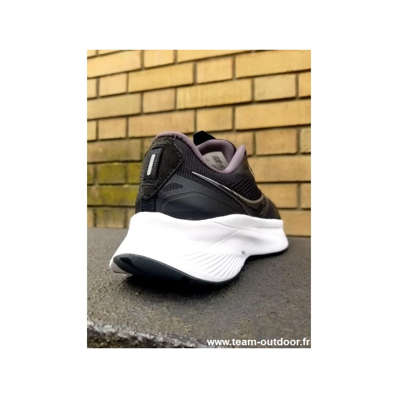 SAUCONY Guide 15 Femme Black / White – Image 5