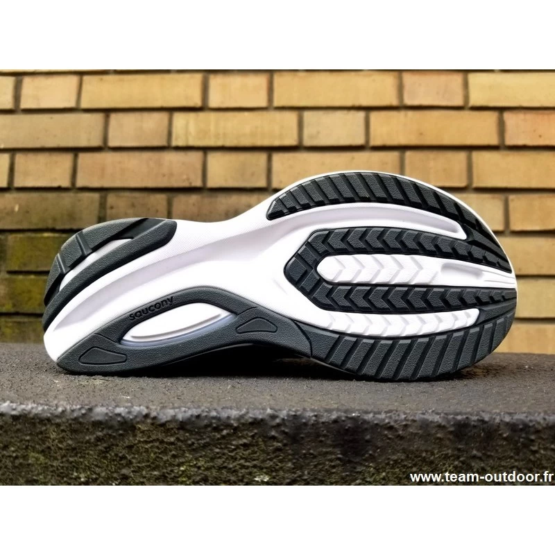 SAUCONY Guide 15 Femme Black / White – Image 6