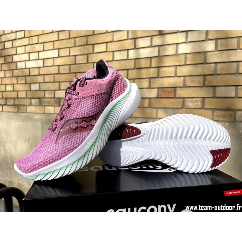 SAUCONY Kinvara 14 Femme Peony / Sprig – Image 8